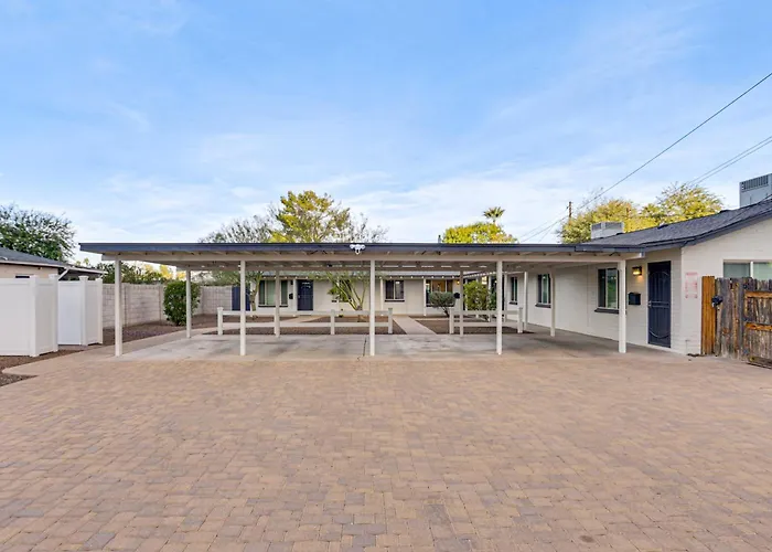 Holiday home 4 Mi To Dtwn Phx: Midtown W/ Patio! Phoenix